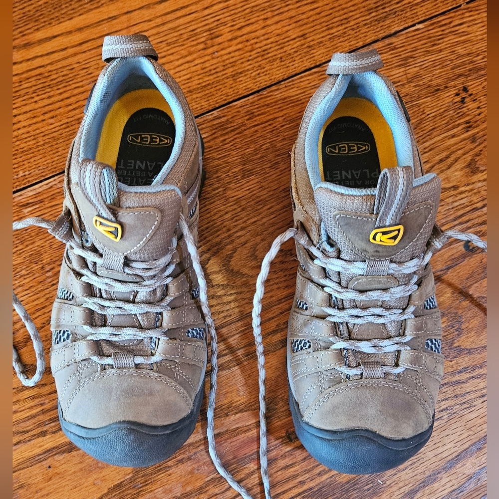 Keen Women's VOYAGER Size 7